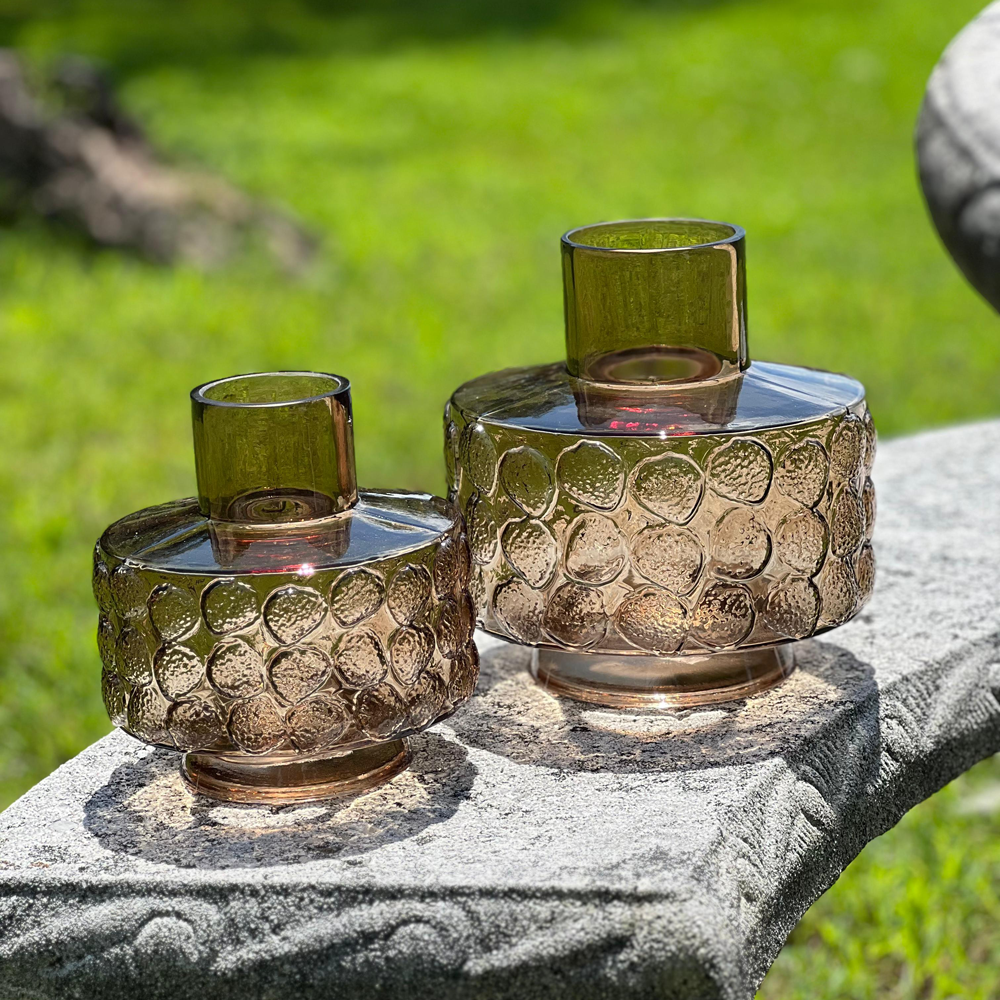 Short Neck Vase With Strawberry Pattern