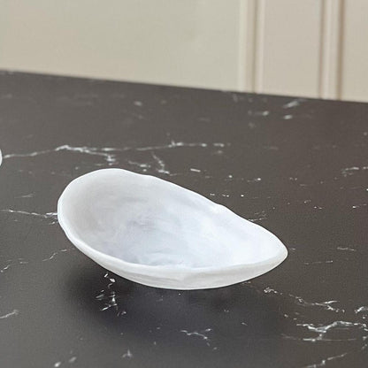 Resin Snow Drift Oval Serving Dish
